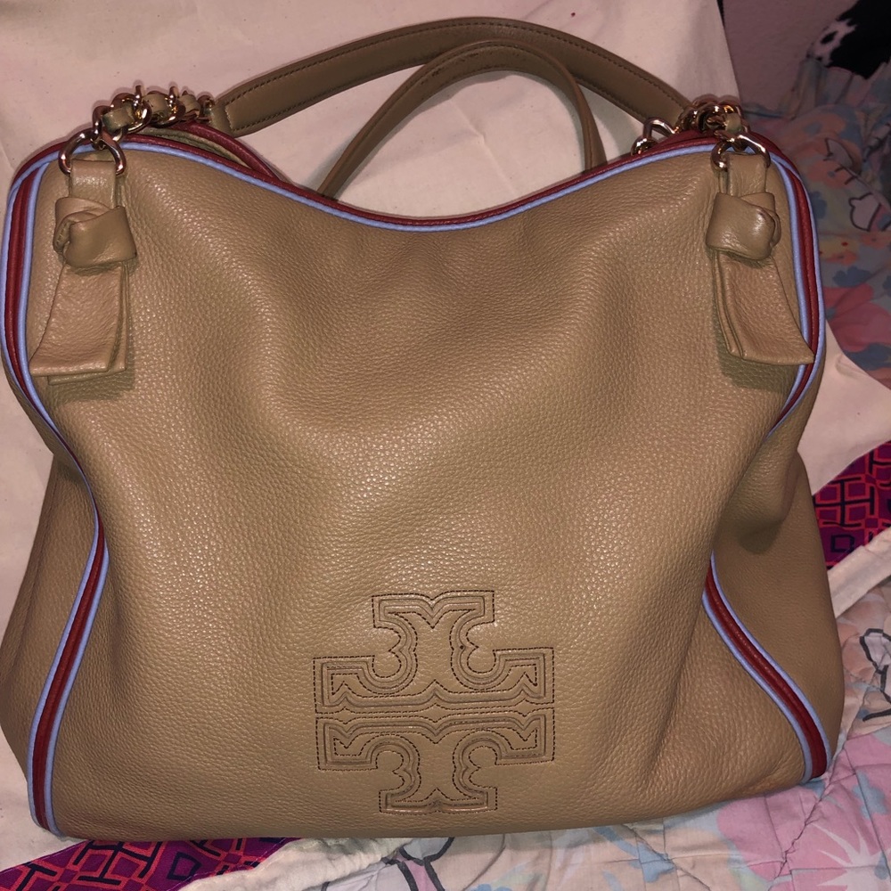 Tory Burch!!! Tan no dustbag!!!